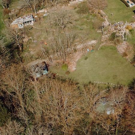 The Roundhouse - Unique Space Nestled In The Trees Begelly المظهر الخارجي الصورة